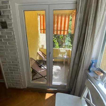 Journalist Squad * ソフィア