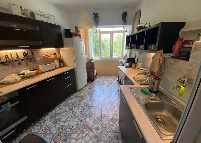 Journalist Squad ソフィア