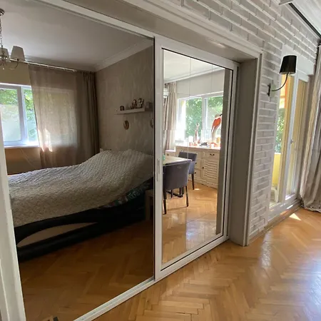 דירה Journalist Squad *